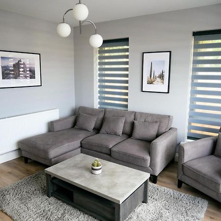 Entire Modern Home With Seaview And Parking Виклоу Экстерьер фото