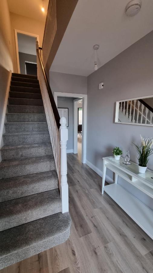 Entire Modern Home With Seaview And Parking Виклоу Экстерьер фото