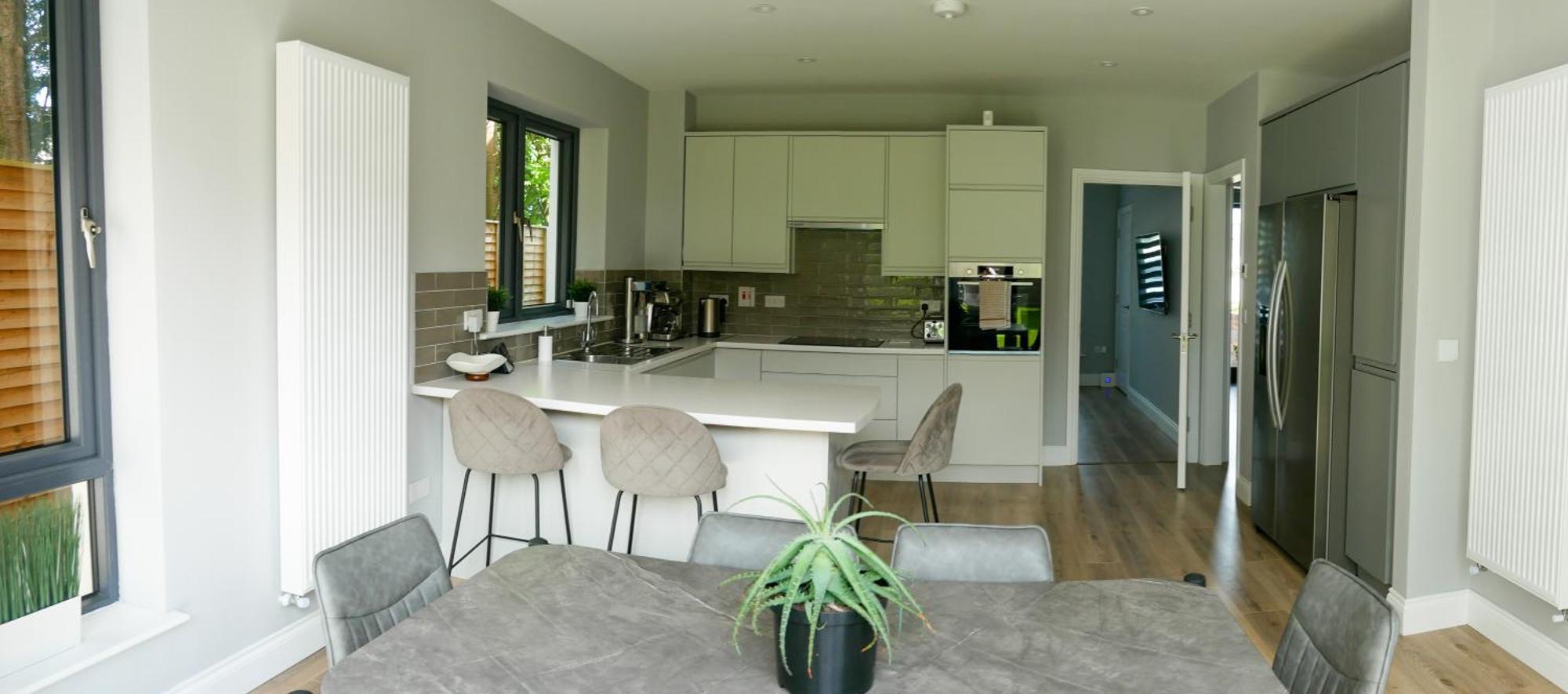 Entire Modern Home With Seaview And Parking Виклоу Экстерьер фото